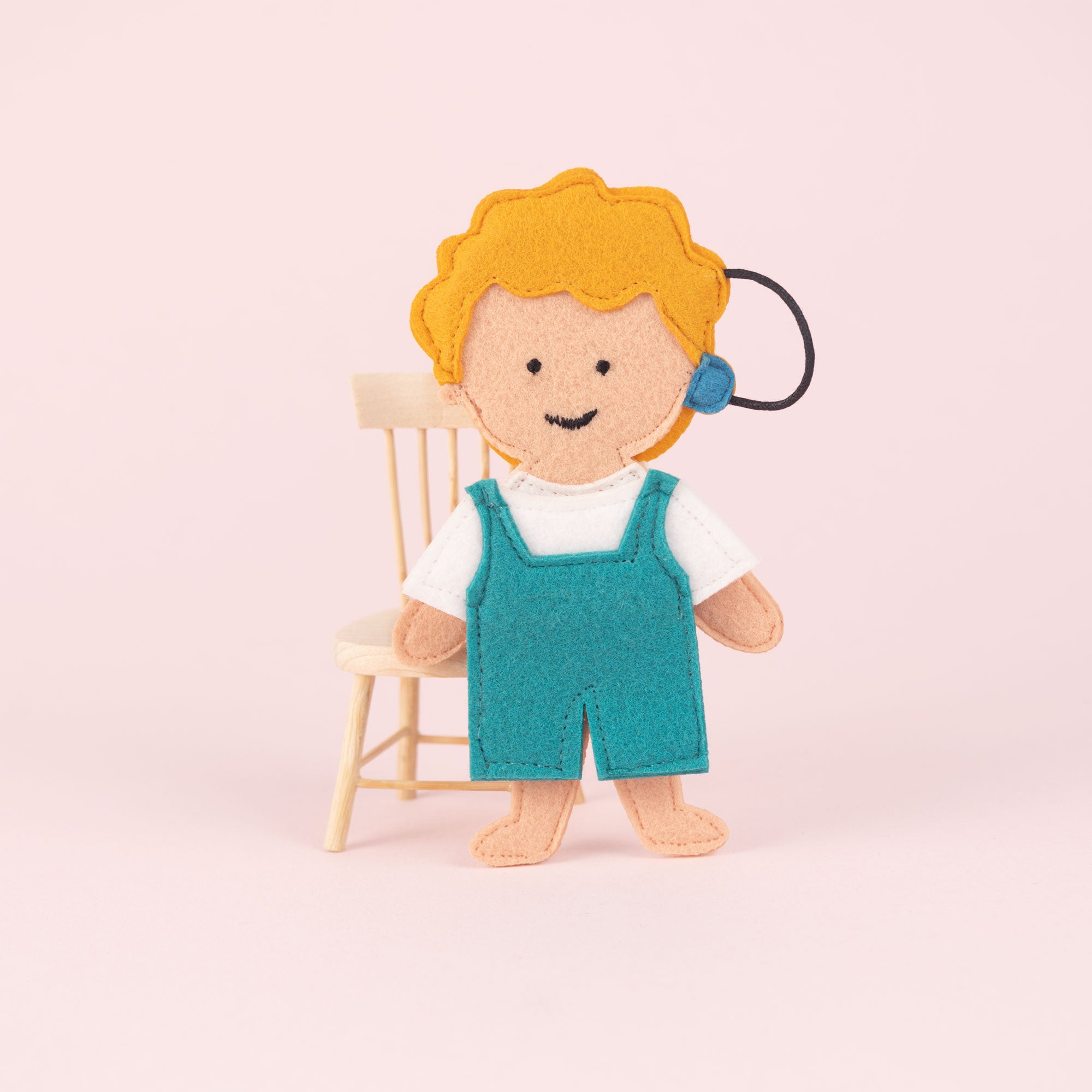 Figure Ben (Hearing Aid)